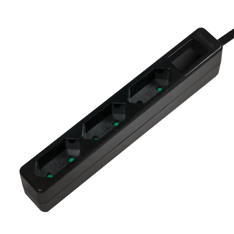 LogiLink LPS229B Verlängerungskabel 1,5 m 3 AC-Ausgänge Drinnen Schwarz