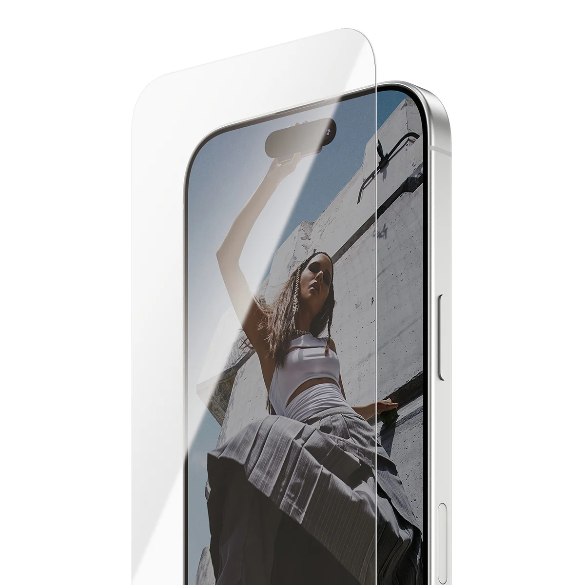 PanzerGlass SAFE. by ® Displayschutz iPhone 17 | iPhone 16 Pro | Ultra-Wide Fit m. EasyAligner