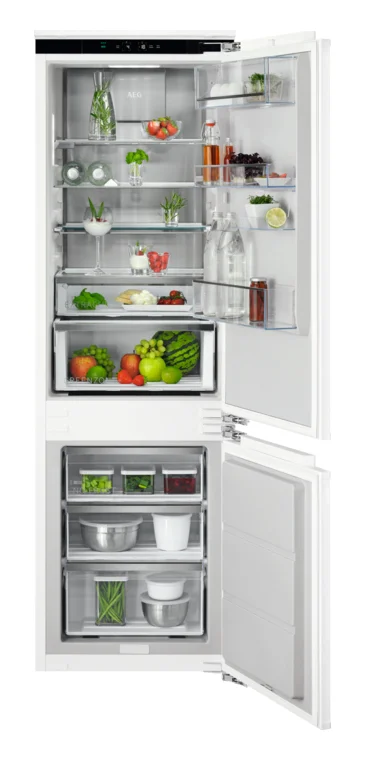 AEG Series 8000 TSC8M18WCC Integriert 245 l Weiß